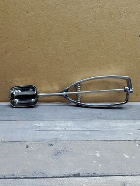 Vollrath 18-8 Stainless Steel Disher Size 30